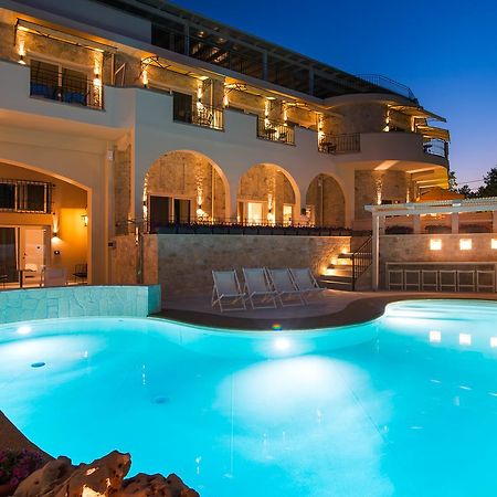 Neikos Mediterraneo Luxury Suites Hanioti Exterior foto