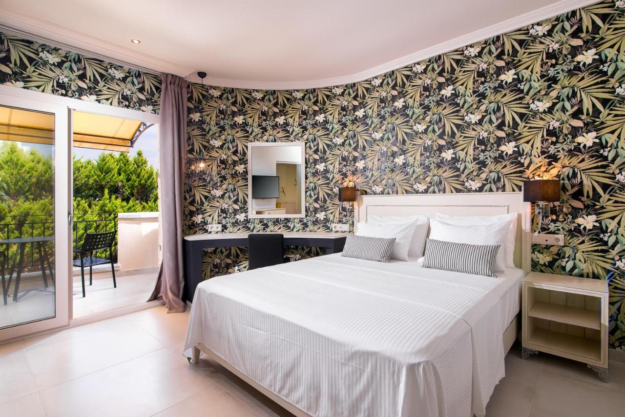 Neikos Mediterraneo Luxury Suites Hanioti Exterior foto