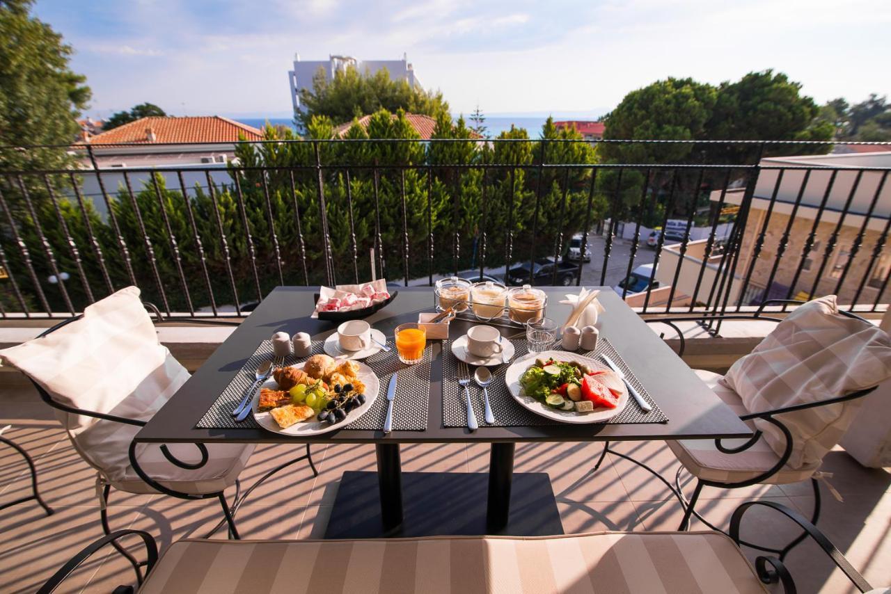 Neikos Mediterraneo Luxury Suites Hanioti Exterior foto
