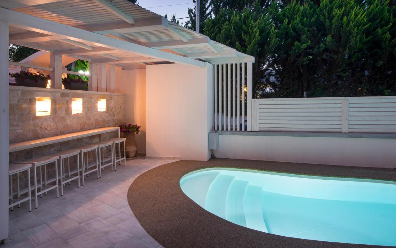 Neikos Mediterraneo Luxury Suites Hanioti Exterior foto